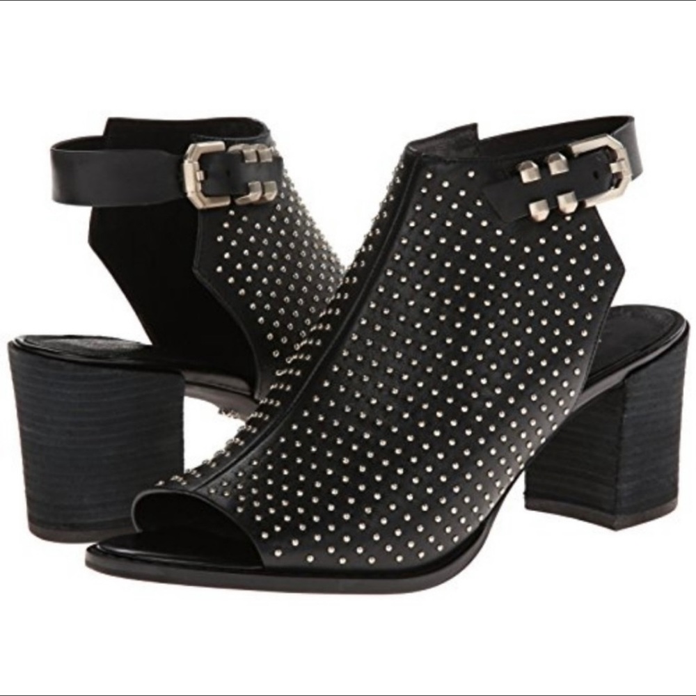 Kenneth Cole studded dress sandals, 8